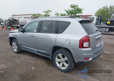 2017 Jeep Compass Latitude 4X4 from USA, damaged, VIN 1C4NJDEB1HD204783